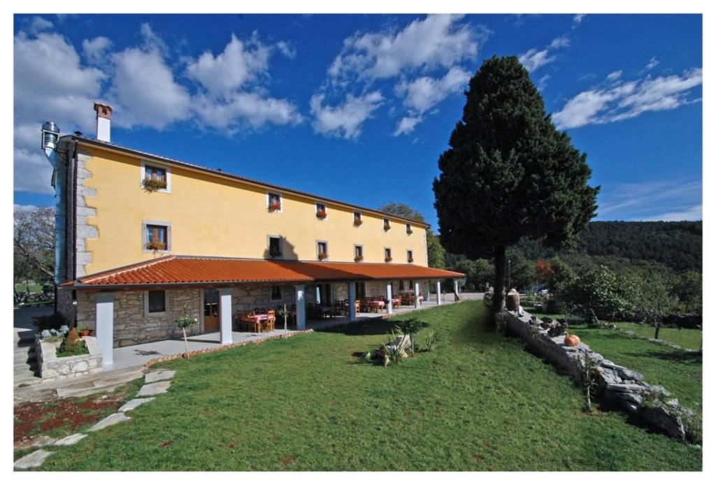 Villa Calussovo Ripenda Kras Екстер'єр фото