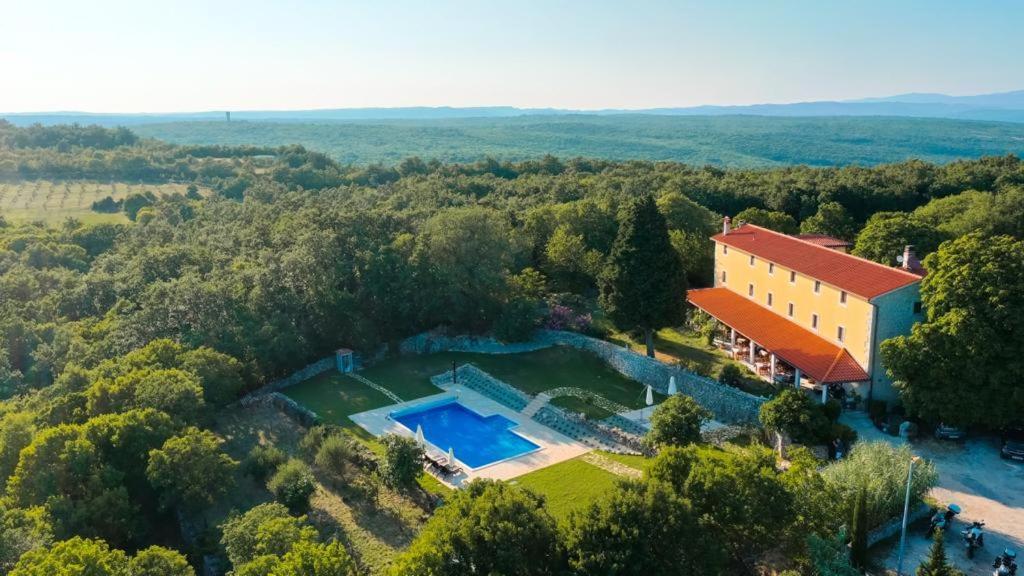 Villa Calussovo Ripenda Kras Екстер'єр фото