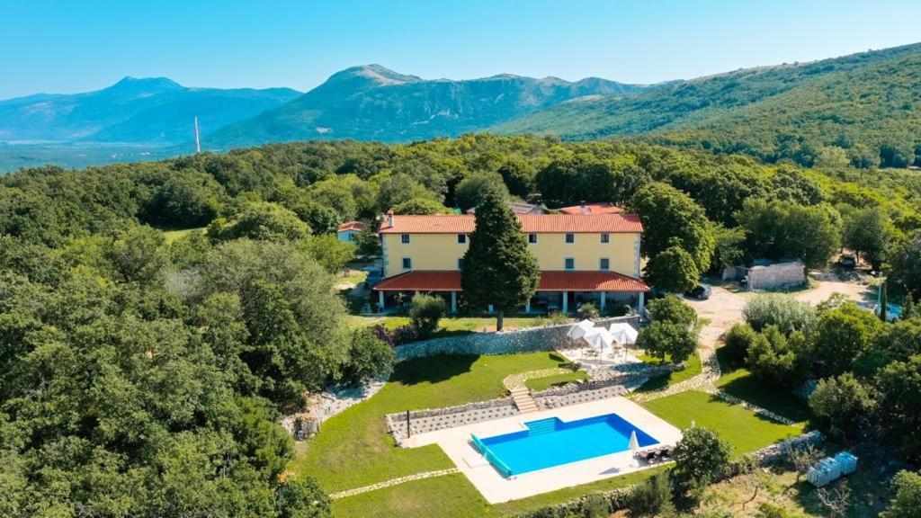 Villa Calussovo Ripenda Kras Екстер'єр фото