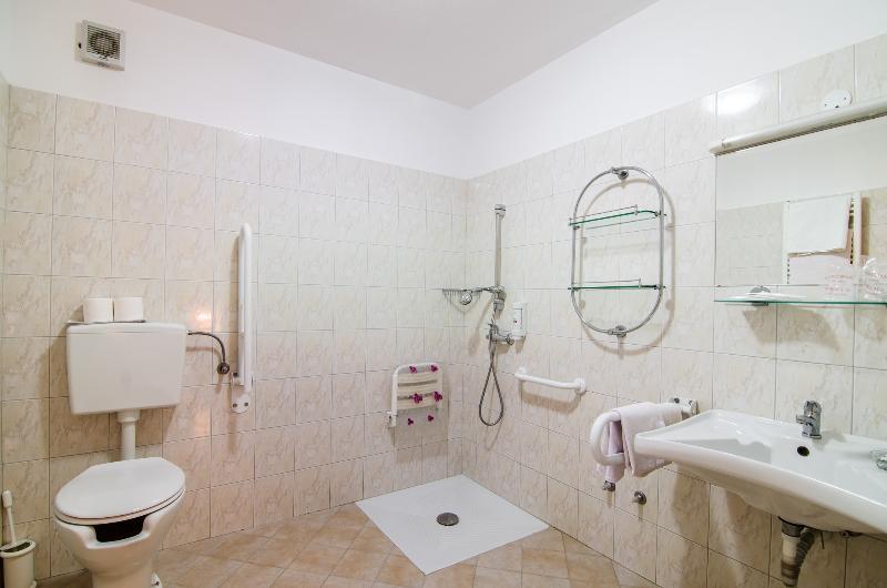 Villa Calussovo Ripenda Kras Екстер'єр фото